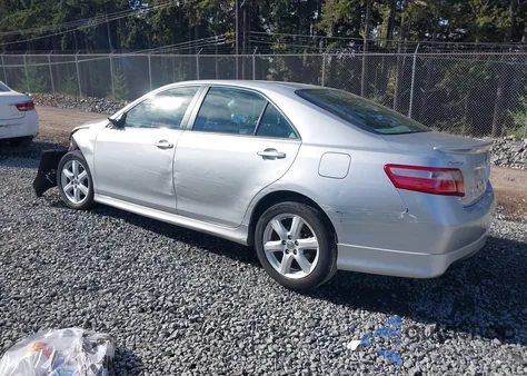 2009 Toyota Camry Se V6 z USA, uszkodzony, nr VIN 4T1BK46K39U092015